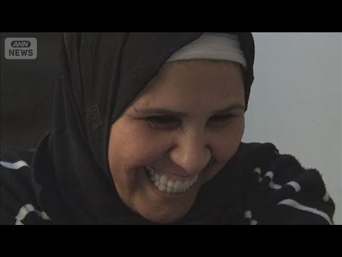 「息子抱きしめる」ガザ検問所再開　人数制限で故郷帰還には1年かかるとの推定も…(2026年2月3日) サムネイル