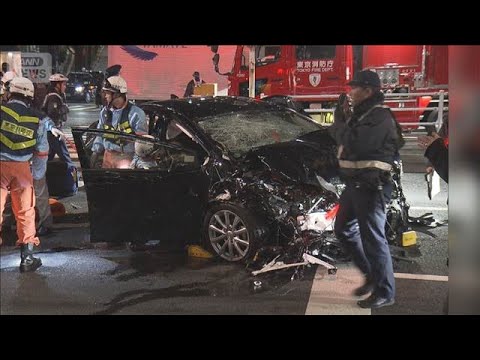 内閣府の公用車が信号無視　6台事故で1人死亡 8人重軽傷(2026年1月23日) サムネイル