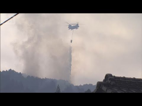 茨城・常陸太田市の山火事3日目　鎮火のめど立たず(2026年2月21日) サムネイル