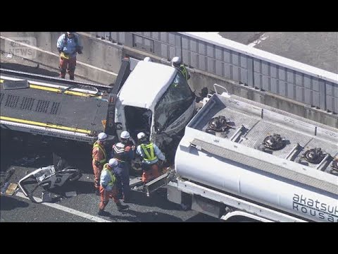 タンクローリーにトラック2台追突か　運転手2人が病院搬送　名古屋高速【スーパーJチャンネル】(2026年2月9日) サムネイル
