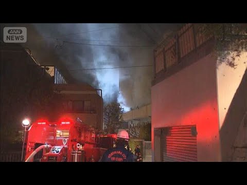 マンション火災で60代女性死亡　救助の弟「リビングで火出た」(2026年4月3日) サムネイル